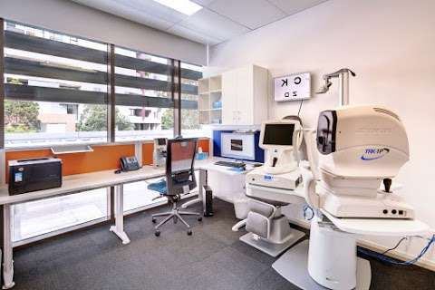 Photo: Eye and Retina Specialists, Green Square